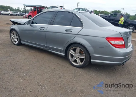 2010 Mercedes-Benz C 300 Sport 4Matic из США, поврежденный, VIN WDDGF8BB9AR125477